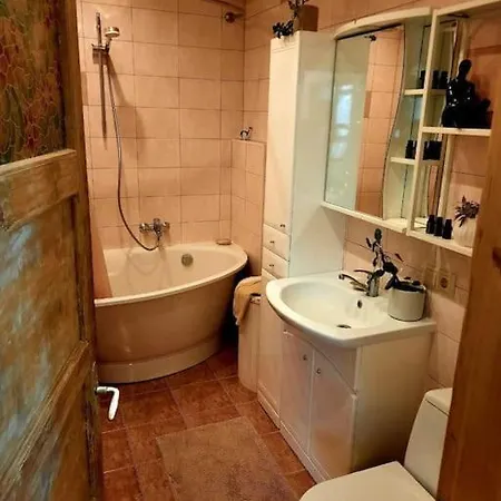 Σπίτι διακοπών Cozy Private House With A Yard & Parking