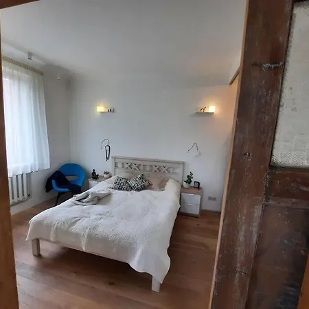 Hotel Cozy Private House With A Yard & Parking 3*