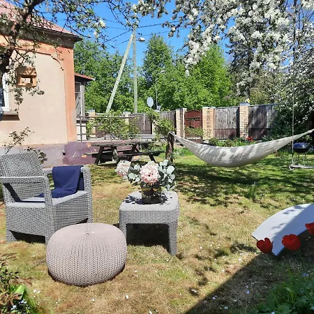 Cozy Private House With A Yard & Parking Hotel Riga